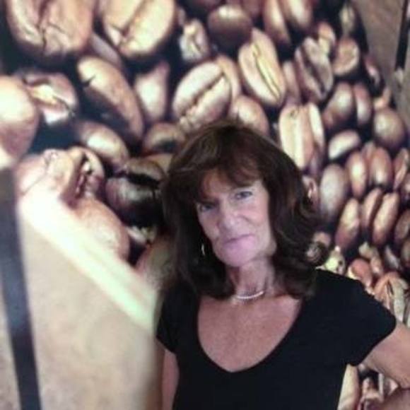 Meet your Posher, Karen - Picture 1 of 1